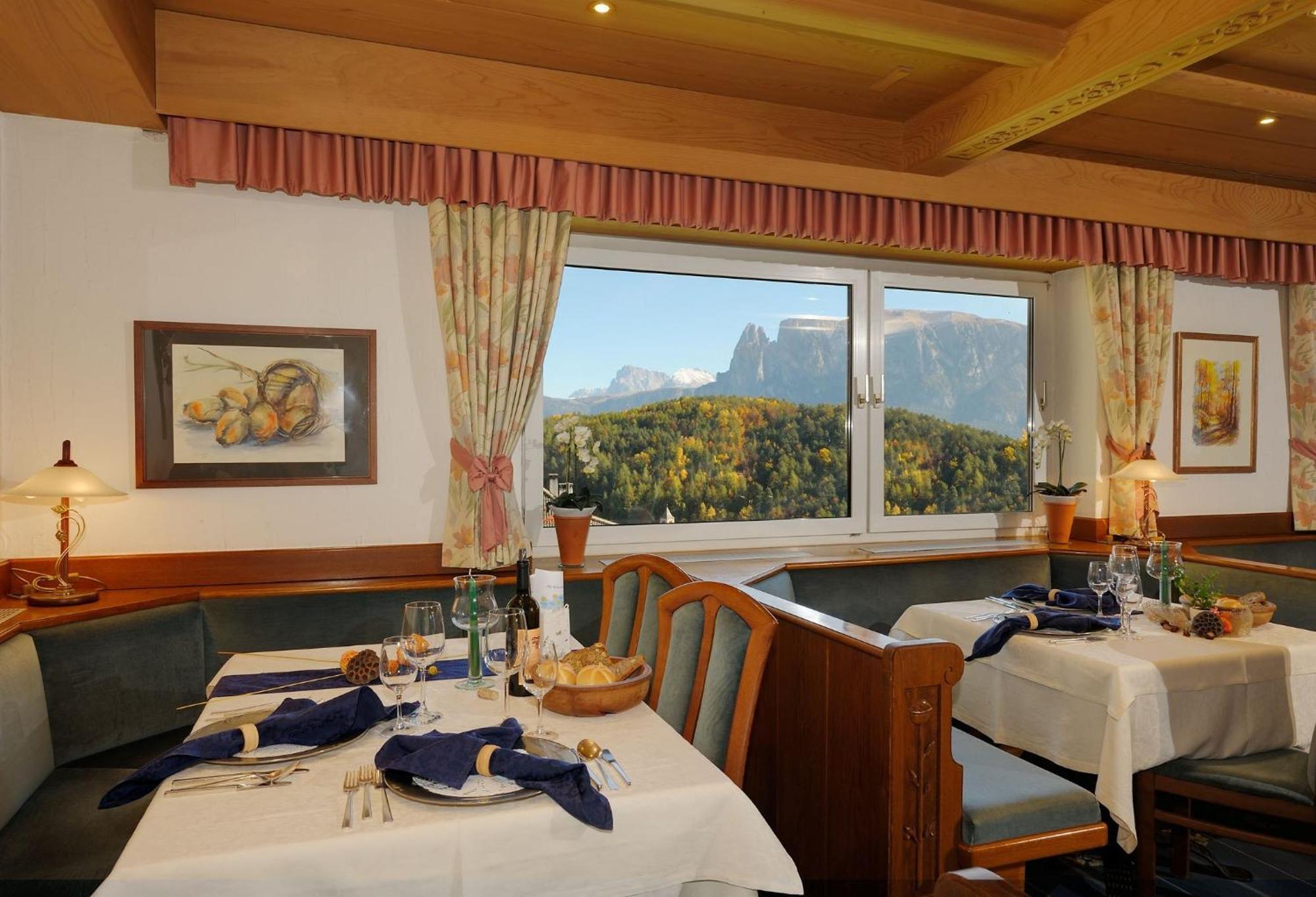 Hotel Dolomitenblick Collalbo Exterior foto